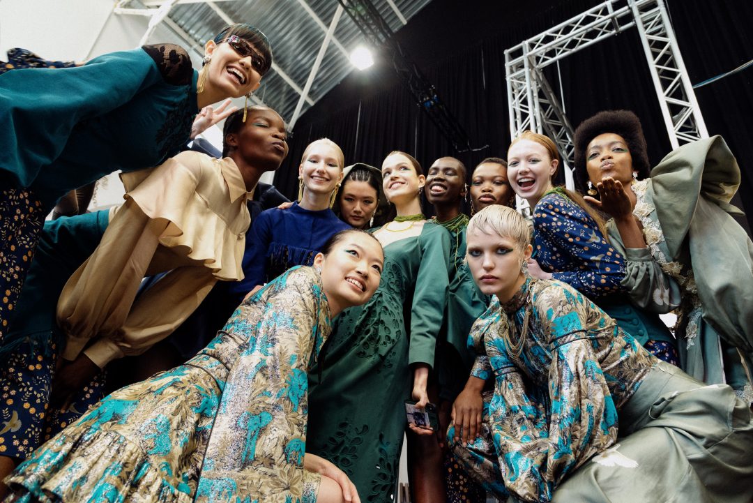 Joy-Meribe-Backstage-AFWM-20220228-Photo-by-Gabriele-Correddu-Will-Shoot-People-for-Food™-116-2-1080x721